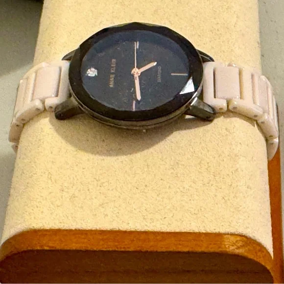 DIAMOND Set Dial Ladies🥂Champagne Blush Pink Ceramic Band Watch ANNE KLEIN - Picture 4 of 7